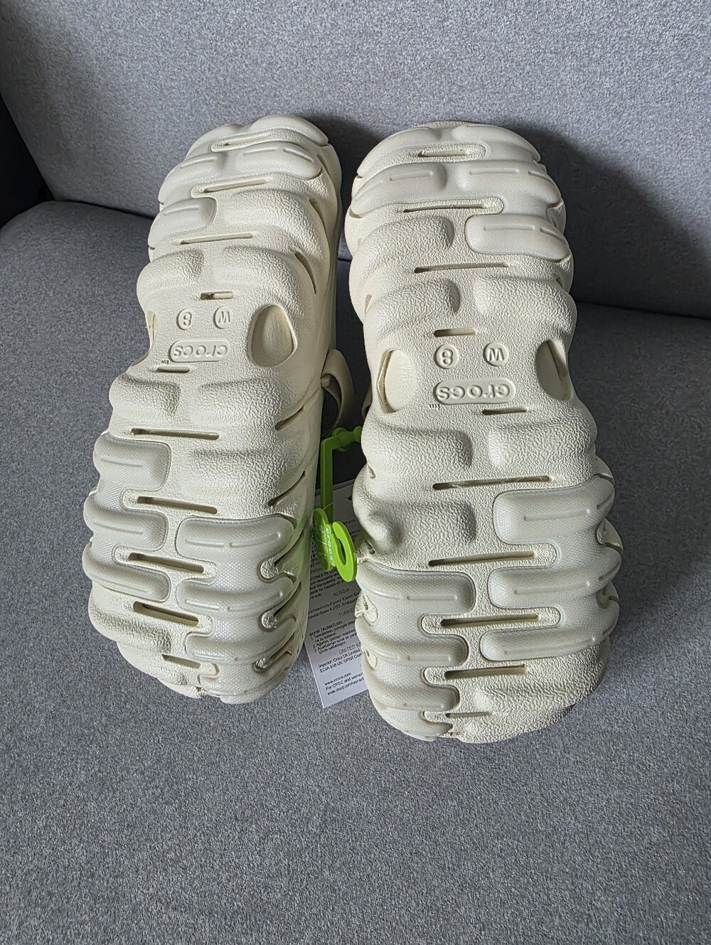 Womens Size 8 Echo Mary Jane Crocs (Cream) Brand New With Tags - Picture 5 of 14
